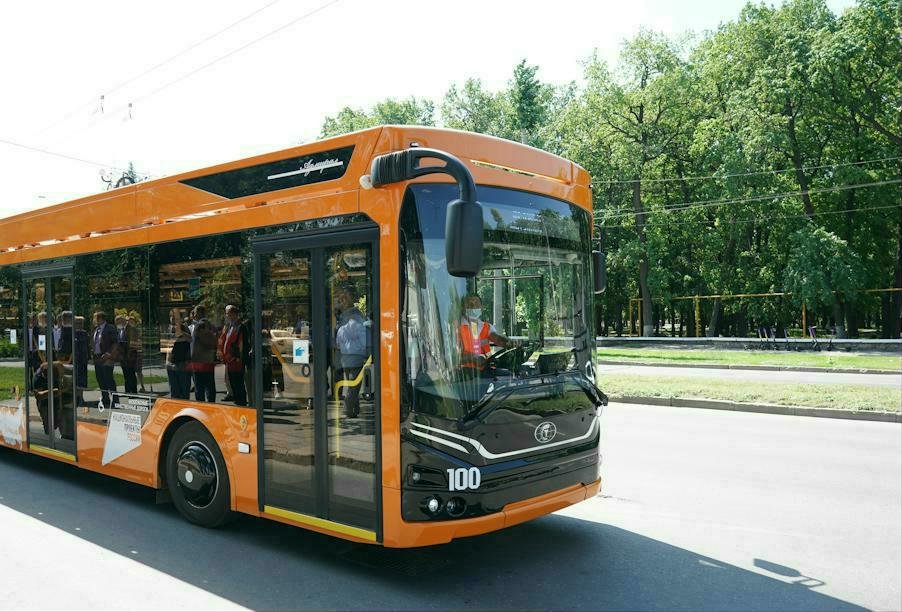 В Самаре благодаря нацпроекту на городской маршрут вышли 22 новых троллейбуса 